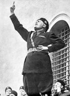Mussolini Plaque