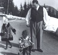 Goring Family Portrait and Signatures