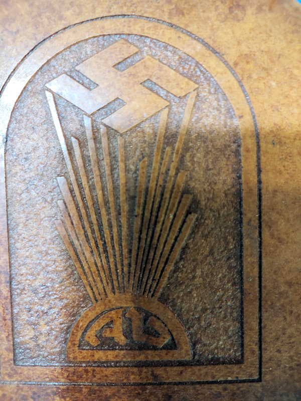 Bund Wood Carving